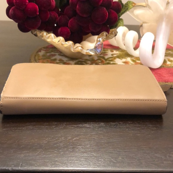 Almost New Leather Armani Exchange Wallet - Picture 5 of 6